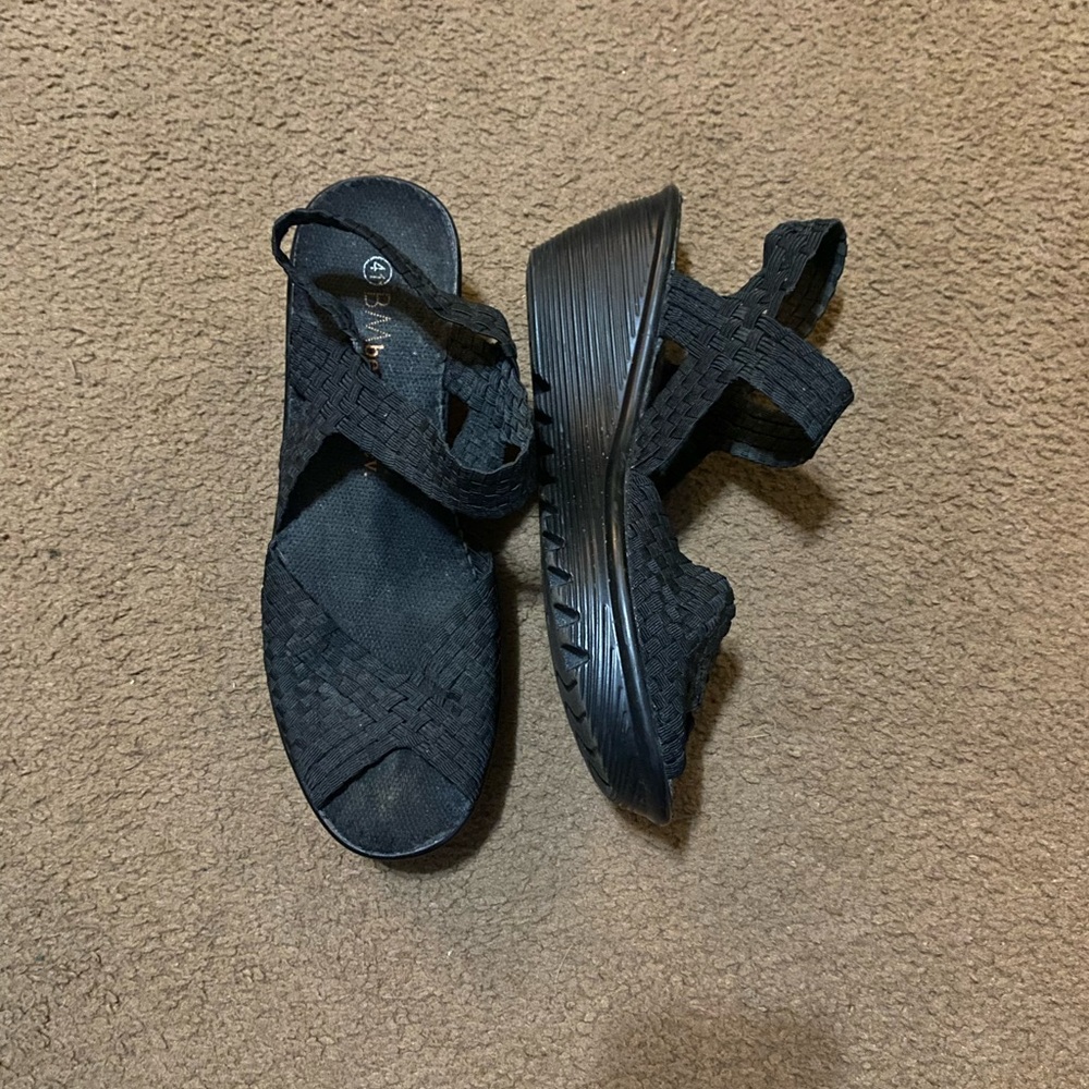 bernie mev. Black Woven Sandals